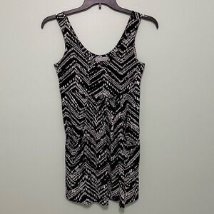 Super cute J Valdi cover up with two pockets size Small